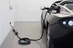 roadster_25_charging.jpg